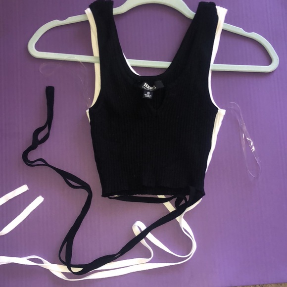 GIVEAWAY ITEM - Picture 7 of 9